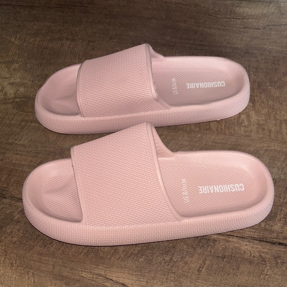 Cushionaire Women's Blush Comfort Slides - Picture 4 of 5